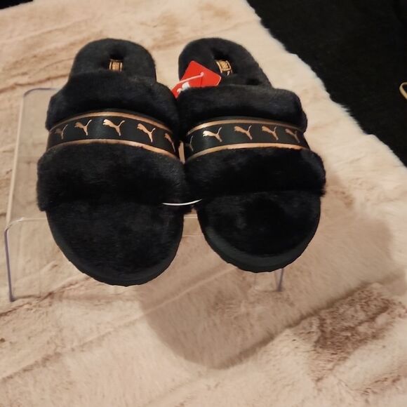 Puma Fluff V2 Slide Slipper - Picture 9 of 11